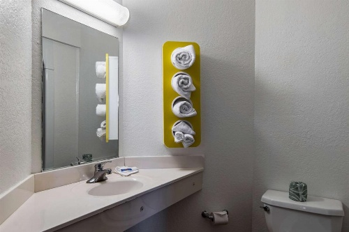 Motel 6-Junction City, KS image 16